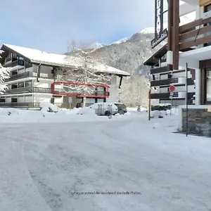  Apartment Montagne Aux Montjoie 6-7 Personnes